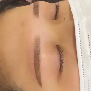 アイブロウ rich to刈谷店所属・志村 早紀のマツエク・マツパデザイン