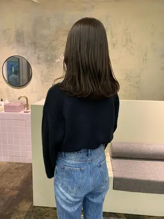 ミディアム yupi🐈‍⬛ レイヤー/パーマのヘアスタイル