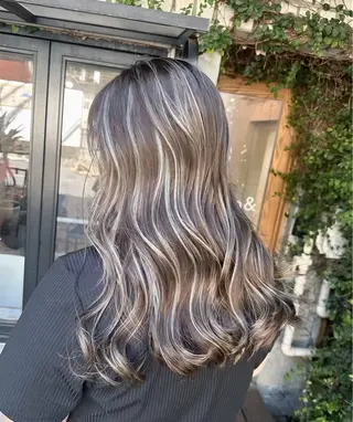 カラー Dimo＆所属・レイヤーカット /ダイスケのヘアスタイル