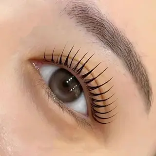 マツエク・マツパ MI Uのネイルデザイン