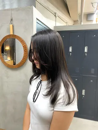 セミロング 谷口 瑠愛のヘアスタイル