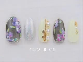 ネイル atelier la vita所属・lavita. mimuraのネイルデザイン