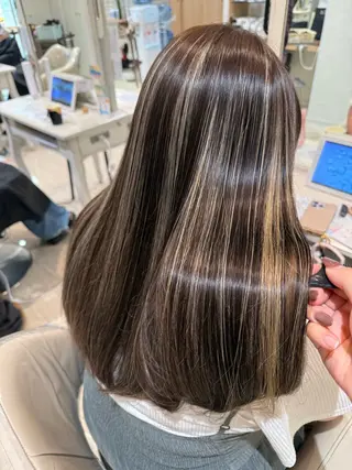 ロング カラー シアーベージュニスト 🥣大石亜里紗のヘアスタイル