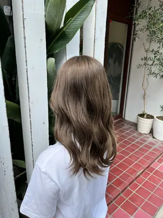 セミロング カラー 🫧艶髪デザイナー 🫧白石航汰のヘアスタイル