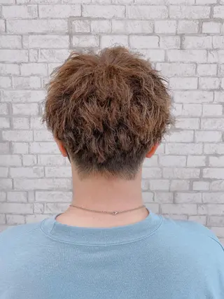 ショート カラー パーマ ヘアアレンジ メンズ ブリーチなし艶カラー 東家のヘアスタイル