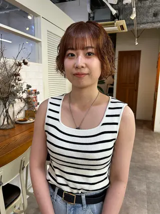 ショート カラー パーマ yumeka🩶ボブ 暖色/透け感カラーのヘアスタイル