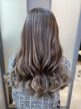 セミロング カラー SALOWIN神戸三宮East店所属・【透明感、艶髪】西村 有司のヘアスタイル