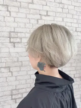 ショート カラー ヘアアレンジ ブリーチなし艶カラー 東家のヘアスタイル