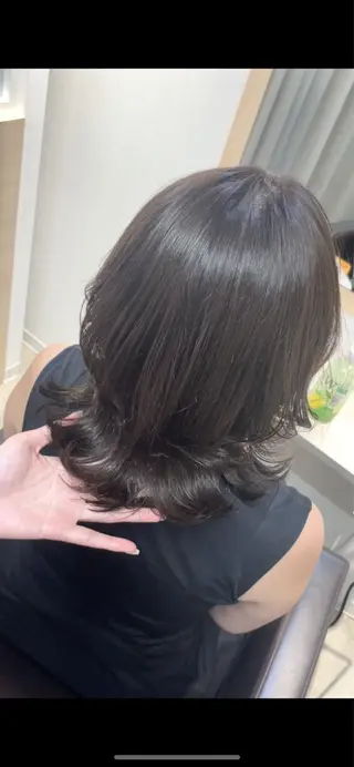 ミディアム カラー BEBE所属・ご新規様限定 透明感カラーKANAのヘアスタイル