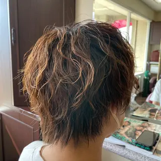 ショート パーマ コゾノ ミキコのヘアスタイル