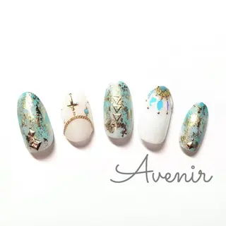 ネイル Avenir 表参道 nail＆eye予約のネイルデザイン
