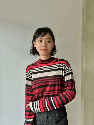 ミディアム 白土 さくらのヘアスタイル