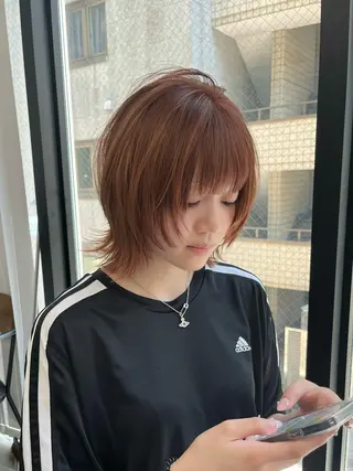 ミディアム ウルフ/レイヤー ⚡️ITSUKU⚡️のヘアスタイル