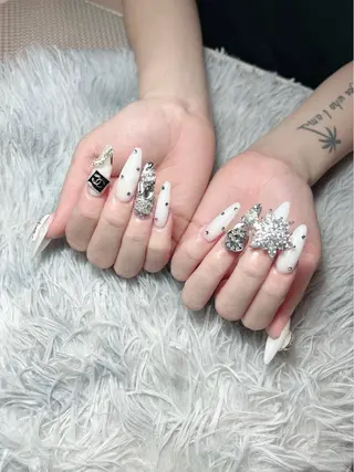 ネイル シェヌネイル JURAのネイルデザイン