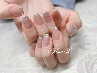 ネイル 芦辺 香奈のネイルデザイン