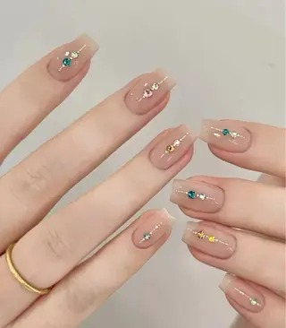 ネイル S·K ネイルサロンのネイルデザイン