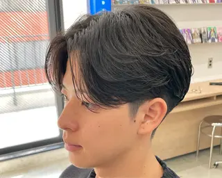 パーマ メンズ Lond LOGAN所属・古田和也/メンズパー マ特化美容師/波巻きのヘアスタイル