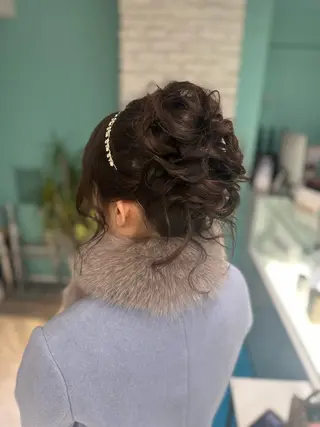 ロング ヘアアレンジ LeeHorie MIUのヘアスタイル