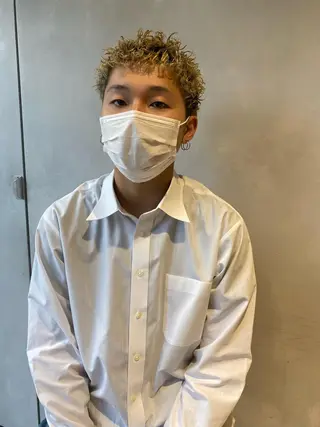 パーマ メンズ nishido ハイライト/海外ヘアのヘアスタイル