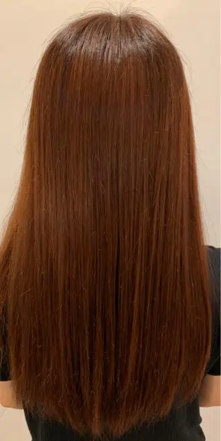 ロング 安田 菜摘のヘアスタイル