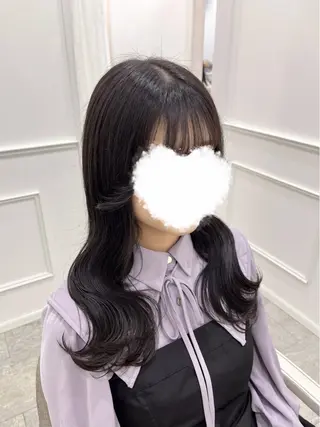 ロング カラー 新井 凪のヘアスタイル