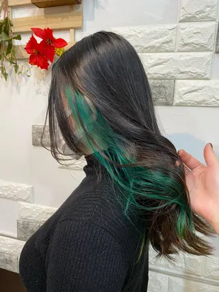 ロング カラー ショートボブ✨️ 池田芽生のヘアスタイル