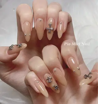 ネイル Pio Mielのネイルデザイン