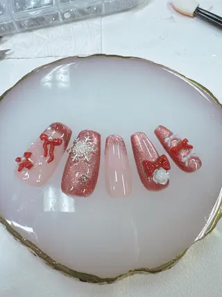 ネイル Queeens nailのネイルデザイン