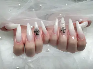 ネイル ENsalon AKIRAのネイルデザイン