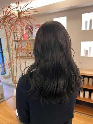 ロング カラー un.le.pont ルカ 🎨のヘアスタイル