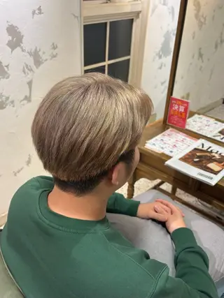 カラー メンズ 相原 菜々香のヘアスタイル