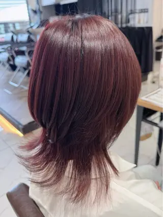 ミディアム 八木 菜美のヘアスタイル