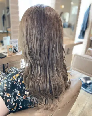 カラー CIEL 難波店所属・🎀透明感/レイヤ ー/Kotona🎀のヘアスタイル