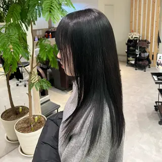 セミロング omocha umiのヘアスタイル