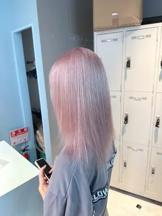 セミロング カラー 🪄池袋ハイトーン 🪄ブリーチカラーのヘアスタイル