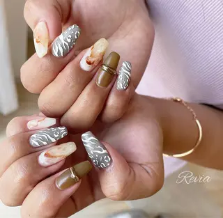 ネイル revia所属・ERI Nailistのネイルデザイン