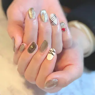 ネイル KOMINE TOMOKOのネイルデザイン