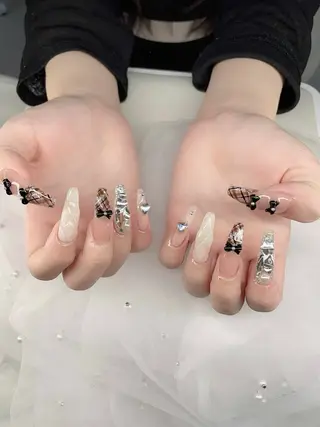 ネイル Tira Nailのネイルデザイン