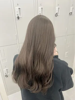 ロング カラー ユイナ 🕊NaVI ベージュ/透明感のヘアスタイル