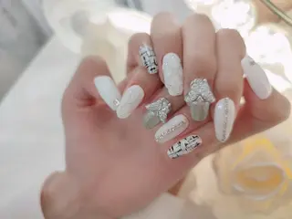 ネイル RUNWAY 　　の眉毛・アイブロウイメージ