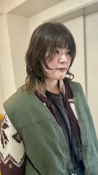 セミロング カラー icie所属・大阪ヴィーガンサロン KANAKOのヘアスタイル