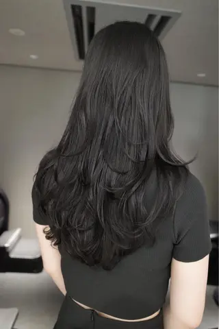 ロング カラー 🖤:抜け感×大人 透明感カラー/Aoiのヘアスタイル