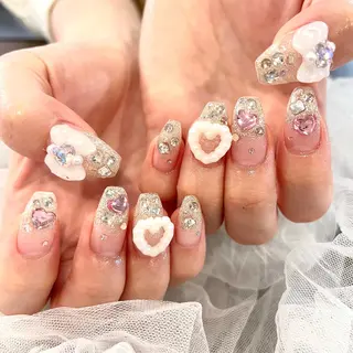 ネイル Cleo伏見店🌿 Momokaのネイルデザイン