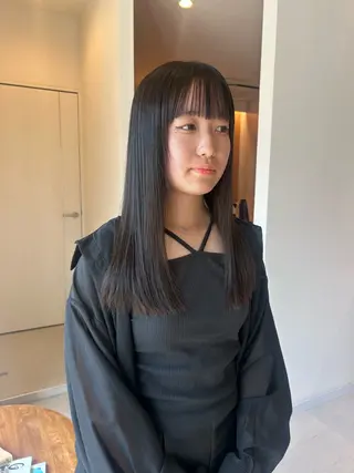 セミロング レイヤーカット/ツヤ 縮毛矯正/アチワのヘアスタイル