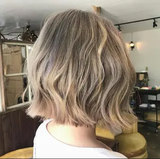 ミディアム カラー chambre シャンブルのヘアスタイル