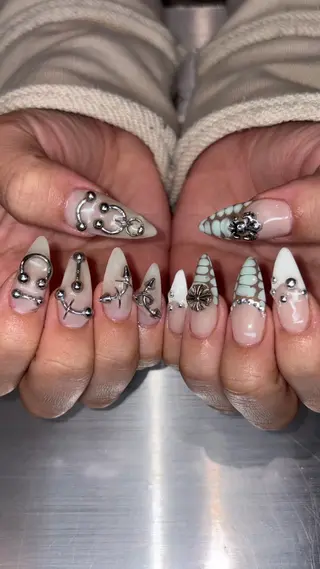 ネイル 👽個性派ネイル🎀 komachiのヘアスタイル