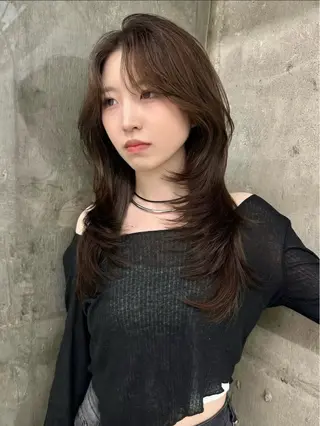 ロング カラー MINORI /レイヤーカットのヘアスタイル