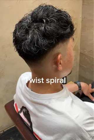 パーマ メンズ メンズ特化/パーマ/ フェードWATARUのヘアスタイル