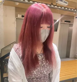 セミロング カラー LUNTY NAMBA所属・艶ハイトーン👑♡ NATSUKIのヘアスタイル