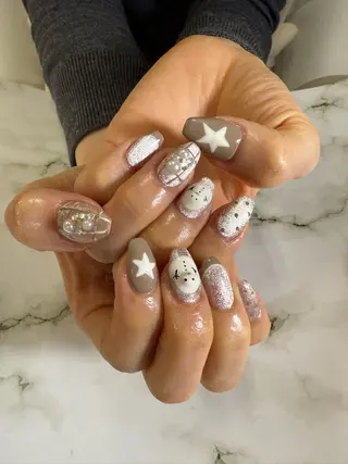 ネイル F Aishaのネイルデザイン